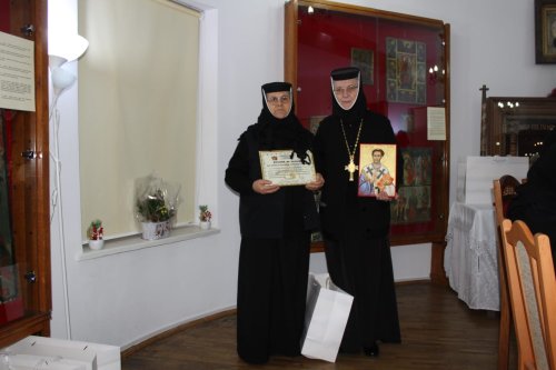Recunoștință pentru monahiile vârstnice ale mănăstirii ilfovene Pasărea Poza 282531