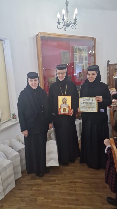 Recunoștință pentru monahiile vârstnice ale mănăstirii ilfovene Pasărea Poza 282538
