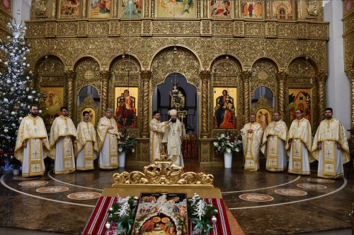 Sfânta Liturghie în zi de praznic la Catedrala Episcopală din Caransebeș Poza 282479