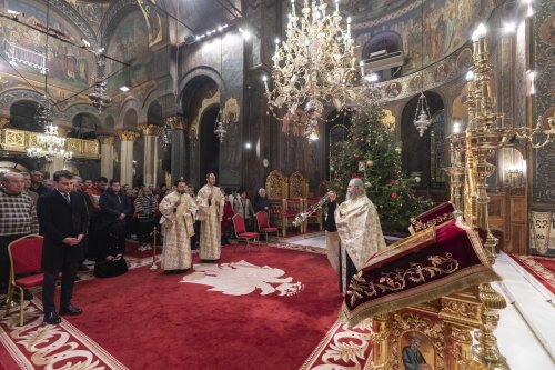 Slujba din noaptea trecerii dintre ani la Catedrala Patriarhală Poza 282720