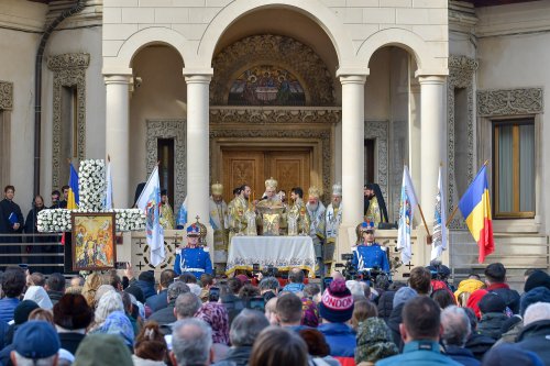 Sărbătoarea Botezului Domnului la Catedrala Patriarhală din București Poza 283205