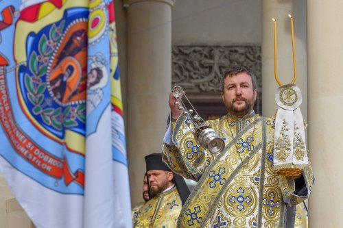 Sărbătoarea Botezului Domnului la Catedrala Patriarhală din București Poza 283209