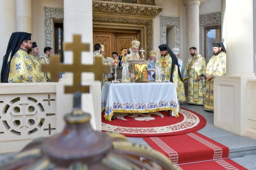 Sărbătoarea Botezului Domnului la Catedrala Patriarhală din București Poza 283225