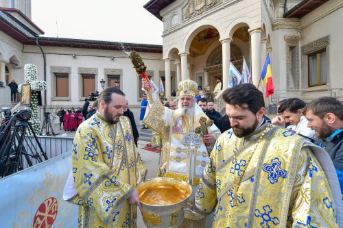 Sărbătoarea Botezului Domnului la Catedrala Patriarhală din București Poza 283229