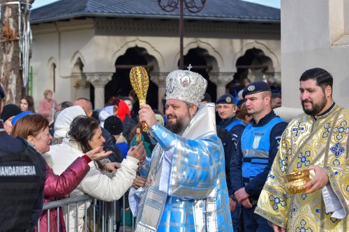 Sărbătoarea Botezului Domnului la Catedrala Patriarhală din București Poza 283232