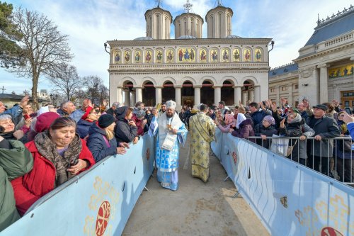 Sărbătoarea Botezului Domnului la Catedrala Patriarhală din București Poza 283238