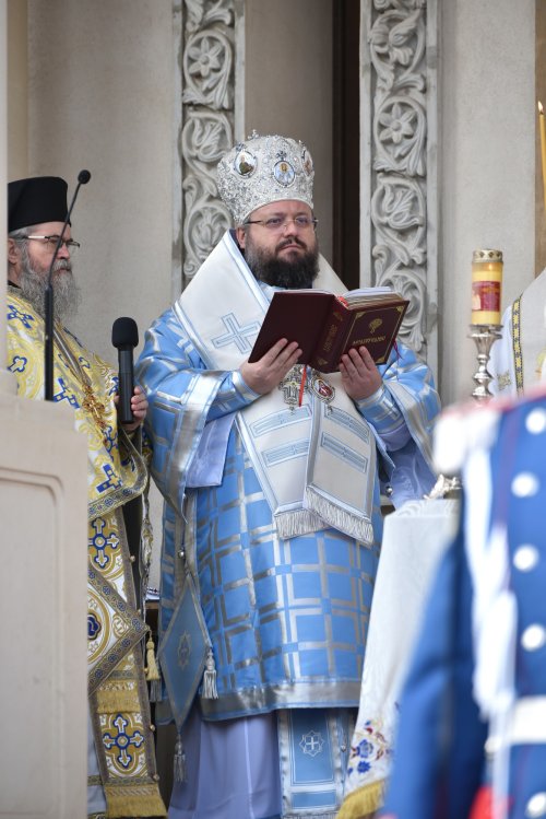 Sărbătoarea Botezului Domnului la Catedrala Patriarhală din București Poza 283248