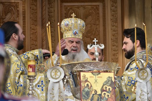 Sărbătoarea Botezului Domnului la Catedrala Patriarhală din București Poza 283252