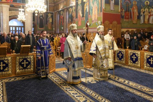Binecuvântarea Iordanului pentru credincioșii din Buzău Poza 283373