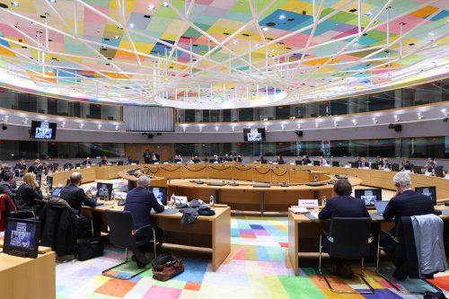 Acord UE privind reducerea datoriei și deficitului Poza 283495