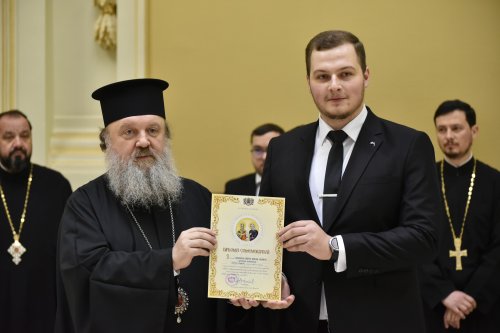 Distincții pentru psalții și cântăreții bisericești din Arhiepiscopia Bucureștilor Poza 283537