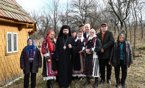 Slujirile ierarhilor hunedoreni la pomenirea Soborului Sfântului Proroc Ioan Botezătorul Poza 283507