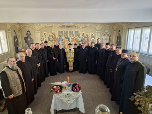 Întrunire a preoților parohi din municipiul Tulcea Poza 283873