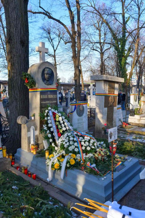 Rugăciuni de pomenire pentru poetul Mihai Eminescu în Capitală Poza 283924