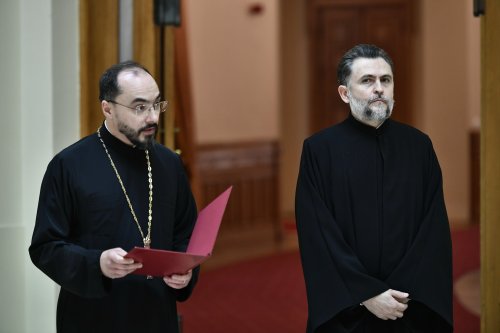 Distincții pentru colaboratorii mediatici ai Patriarhiei Române Poza 284317