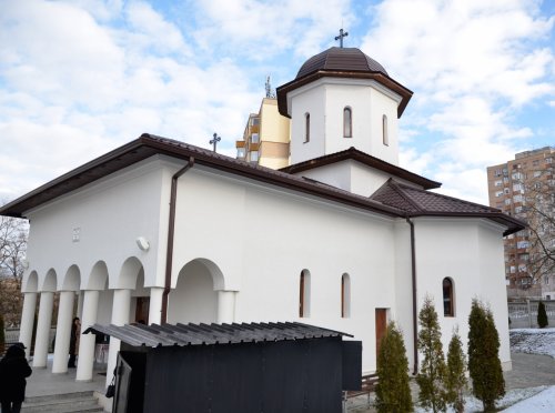 Hram la Biserica „Sfântul Cuvios Antonie cel Mare” din Hunedoara Poza 284287