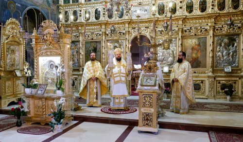 Rugăciune și slujire la mănăstirea ilfoveană Pasărea Poza 284464