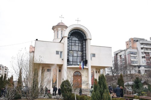 Mâna dreaptă a Sfântului Ierarh Nicolae și icoana făcătoare de minuni, aduse la Cluj-Napoca Poza 284505