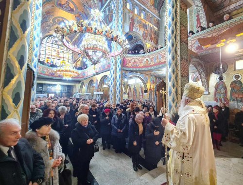 Mâna dreaptă a Sfântului Ierarh Nicolae și icoana făcătoare de minuni, aduse la Cluj-Napoca Poza 284509