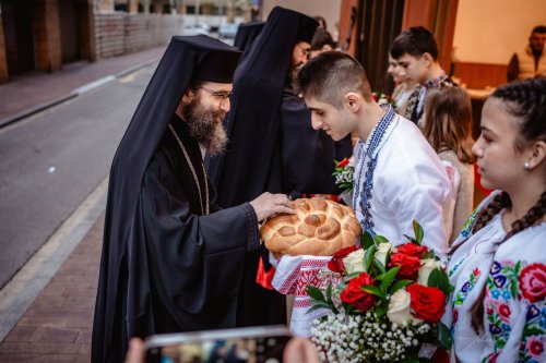 Sfințirea unei noi biserici românești din Spania Poza 284565