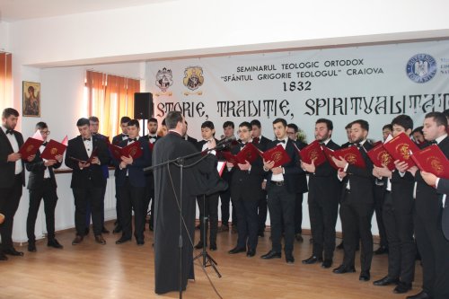 Hramul Seminarului Teologic Ortodox din Craiova Poza 284893