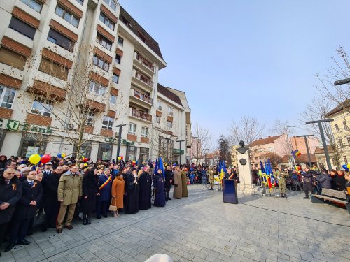 Slujbă de Te Deum la monumentul domnitorului Alexandru Ioan Cuza, la Cluj-Napoca Poza 284888