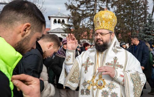 Popas de rugăciune la o mănăstire istorică de lângă Ploiești  Poza 284983