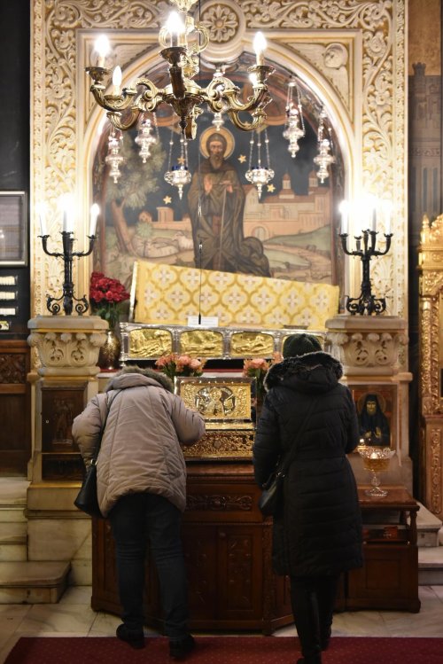 Sfinții Trei Ierarhi, prezenți în Catedrala Patriarhală prin cinstitele lor moaște Poza 285033