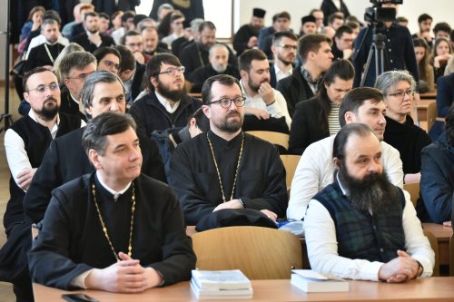 Ocrotitorii învățământului teologic cinstiți la București Poza 285214