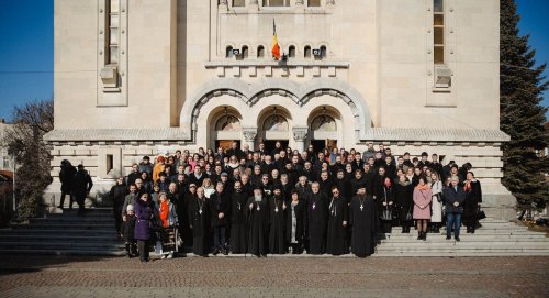 Sfinții Trei Ierarhi cinstiți la Catedrala Mitropolitană din Cluj‑Napoca Poza 285249