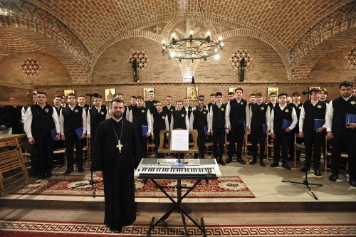 Sărbătoarea şcolilor teologice în Episcopia Maramureşului şi Sătmarului Poza 285351