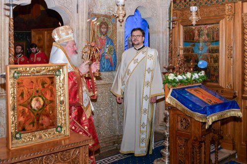 Taina preoției pentru un ostenitor la Biroul de presă al Patriarhiei Române Poza 285388