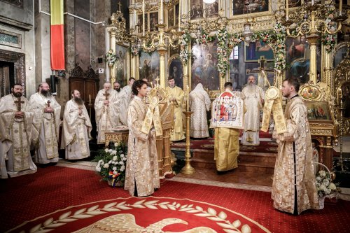Rugăciune și binecuvântare la hramul istoric al Catedralei Mitropolitane din Iași Poza 285492