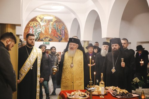Slujire şi comemorare la Catedrala Mitropolitană din Cluj-Napoca Poza 285637