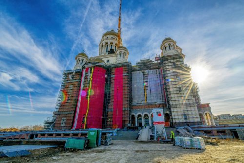 Șantierul Catedralei Naționale în ultima lună a sezonului rece Poza 285806