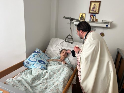Rugăciune pentru suferinzi la Centrul de îngrijiri paliative „Sfântul Nectarie” Poza 285958