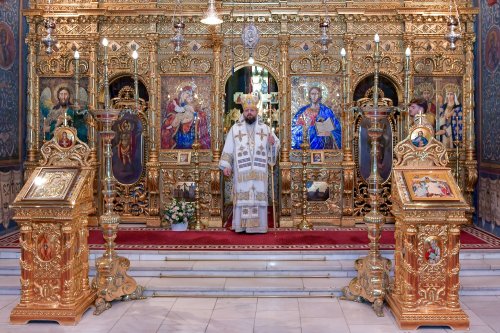 Duminica a 16-a după Rusalii la Catedrala Patriarhală Poza 286025