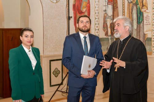 Patriarhul României l‑a primit pe noul ambasador al Republicii Armenia  Poza 286249