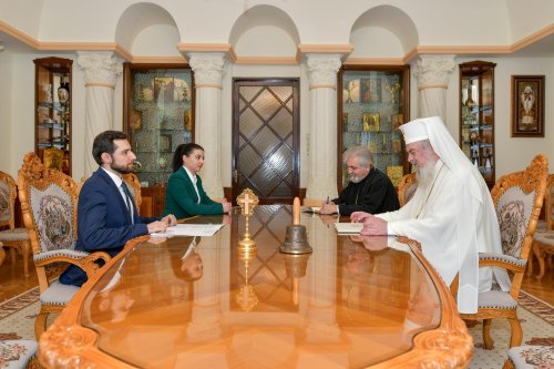Patriarhul României l‑a primit pe noul ambasador al Republicii Armenia  Poza 286252