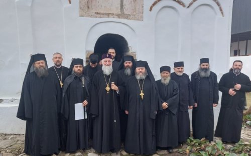 Un nou stareț la Mănăstirea Crasna din județul Gorj Poza 286267