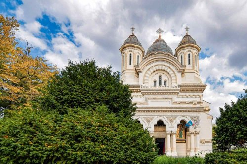 Organizarea Bisericii Ortodoxe Române în istorie şi azi Poza 286379