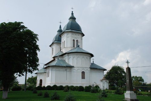 Organizarea Bisericii Ortodoxe Române în istorie şi azi Poza 286381