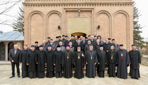Adunarea eparhială a Arhiepiscopiei Buzăului și Vrancei Poza 286541