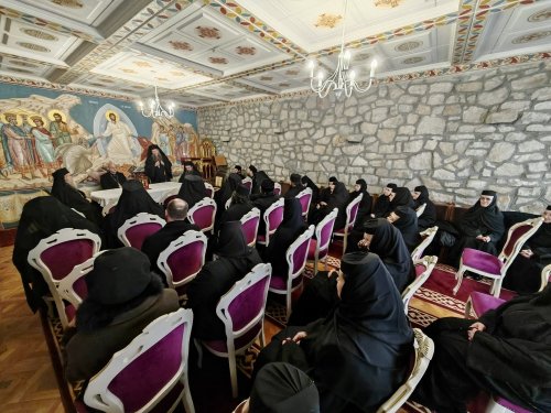 Sinaxă monahală şi conferinţă preoţească în Episcopia Covasnei şi Harghitei Poza 286683