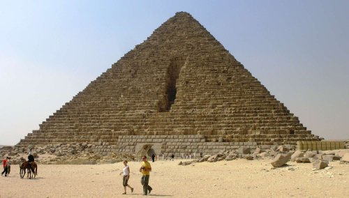Egiptul renunță la placarea piramidei lui Menkaura Poza 286750