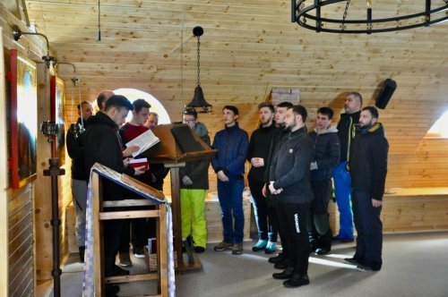 Tabără de iarnă la Mănăstirea Oașa, organizată de ASCOR Alba Iulia Poza 286773
