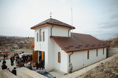 Sfințirea capelei mortuare din Pata, judeţul Cluj Poza 287084