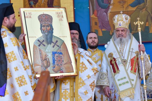 Biserica îi preţuieşte pe bunici şi îi apreciază pe cântăreţii rugători (psalţi) Poza 287119