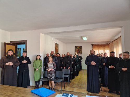 Pregătiri pentru Întâlnirea Tinerilor Ortodocși din Eparhia Sibiului Poza 287177
