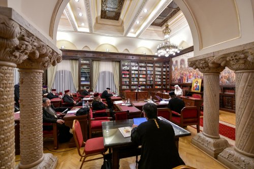 Sinodul Mitropoliei Munteniei și Dobrogei în ședință de lucru Poza 287258